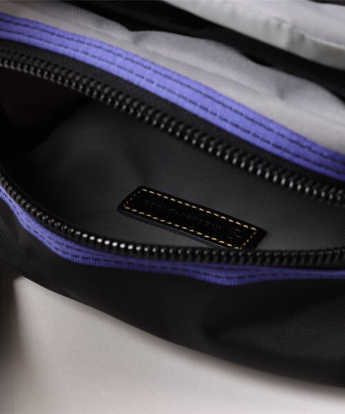 master-piece（マスターピース）の「【master-piece /マスターピース】 HugSack Square Shoulder Bag（ショルダーバッグ・メンズ・ブラック/サックスブルー/グレー・FREE）」の6枚目の写真