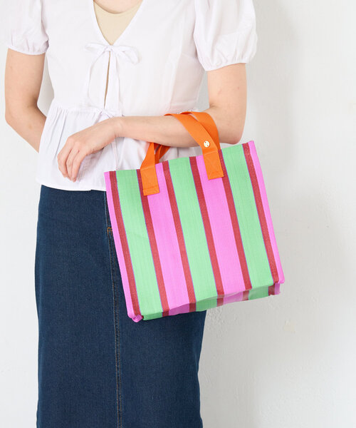 Actually（アクチュアリー）の「STRIPE BOX TOTE BAG（トートバッグ・レディース・ダークブラウン/ピンク/イエロー/ブラック・0）」の4枚目の写真