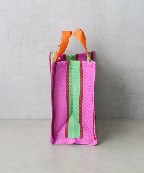 Actually（アクチュアリー）の「STRIPE BOX TOTE BAG（トートバッグ・レディース・ダークブラウン/ピンク/イエロー/ブラック・0）」の9枚目の写真