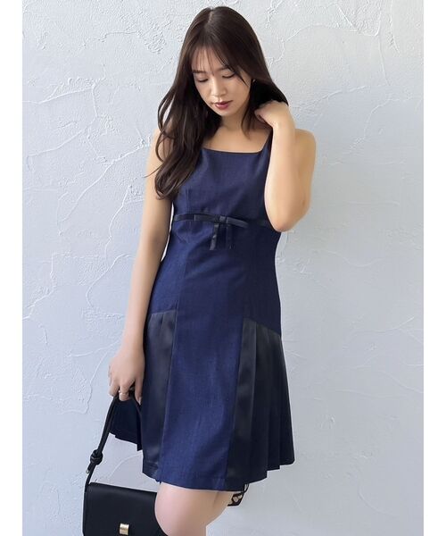 dazzlin(ダズリン)の「サイドプリーツミニワンピース(ワンピース・レディース・ブルー/ネイビー/ブラック・MEDIUM/SMALL)」の11枚目の写真