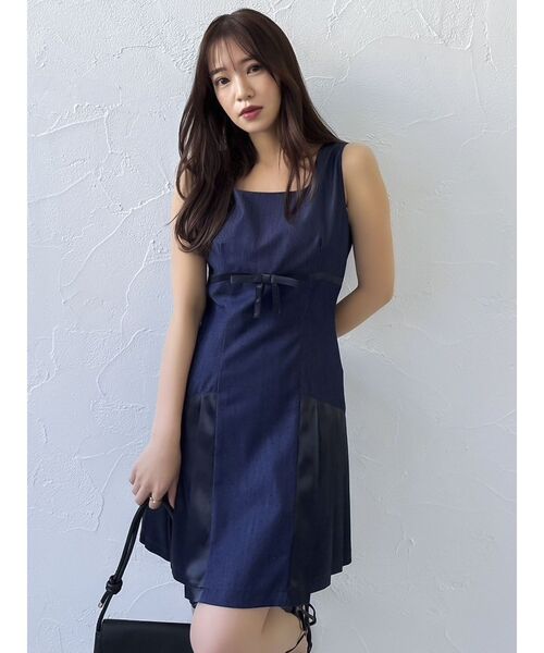 dazzlin(ダズリン)の「サイドプリーツミニワンピース(ワンピース・レディース・ブルー/ネイビー/ブラック・MEDIUM/SMALL)」の12枚目の写真