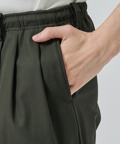 markaware（マーカウェア）の「【MARKAWARE/marka】別注 TRIPLE PLEATED WIDE TROUSERS（スラックス・メンズ・ダークグリーン/ダークグレー/ブラック・1/2）」の12枚目の写真