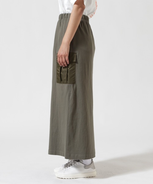 AVIREX（アヴィレックス）の「《WEB&DEPOT限定》JERSEY CARGO SKIRT/ジャージ カーゴスカート（スカート・レディース・ホワイト/オリーブ/ブラック・F）」の16枚目の写真