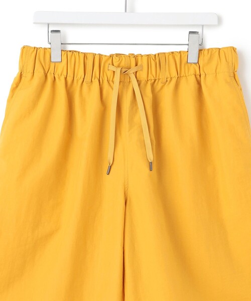 J.PRESS YORK STREET(ジェイプレスヨークストリート)の「【UNISEX】ナイロンワッシャー ショートパンツ(その他パンツ・メンズ・イエロー系/ブラック系/カーキ系・SMALL/LARGE)」の17枚目の写真