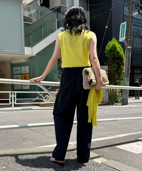 fredy emue（フレディエミュ）の「リネン混ノースリーブニットプルオーバー（タンクトップ・レディース・サックスブルー/イエロー/オフホワイト/ブラウン・38）」の7枚目の写真