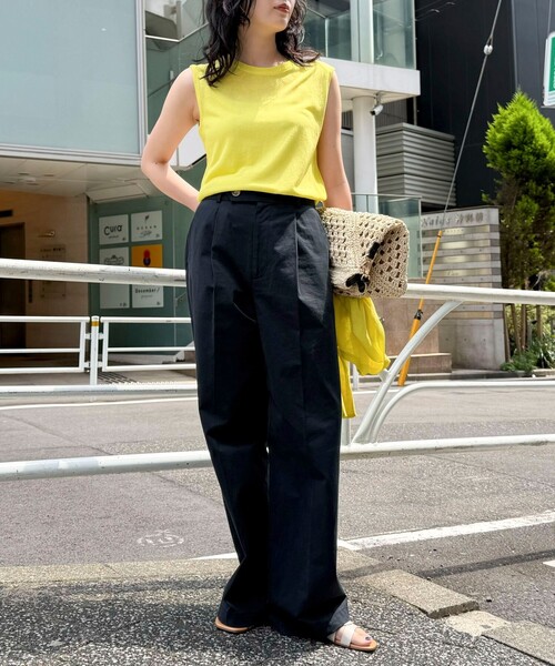 fredy emue（フレディエミュ）の「リネン混ノースリーブニットプルオーバー（タンクトップ・レディース・サックスブルー/イエロー/オフホワイト/ブラウン・38）」の8枚目の写真