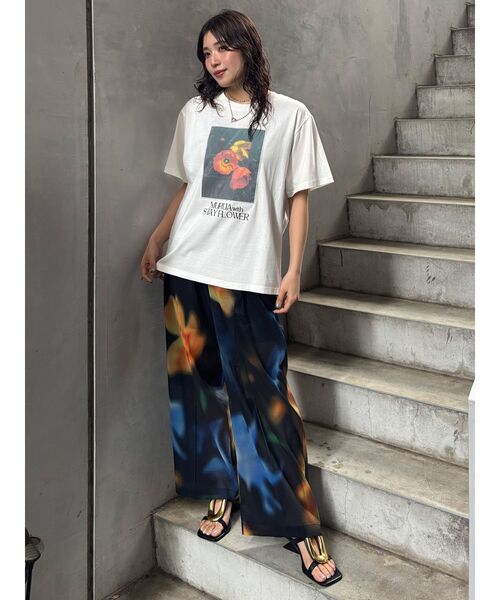 MURUA（ムルーア）の「【MURUA×STAYFLOWER】フォトチュールTシャツ（Tシャツ/カットソー・レディース・ホワイト/ブラック・FREE）」の13枚目の写真