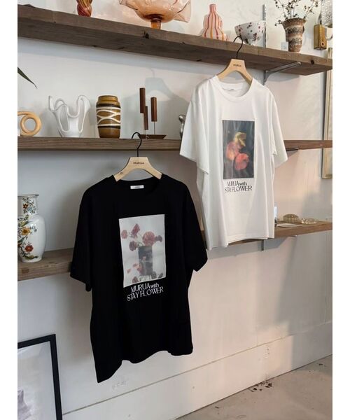 MURUA（ムルーア）の「【MURUA×STAYFLOWER】フォトチュールTシャツ（Tシャツ/カットソー・レディース・ホワイト/ブラック・FREE）」の21枚目の写真