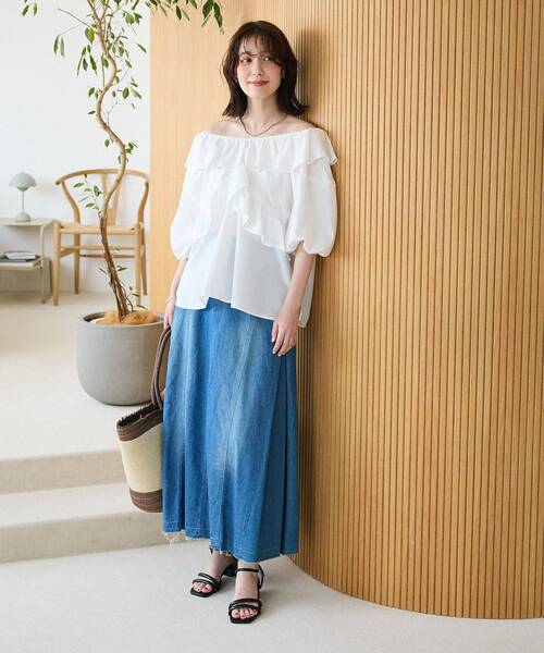 Green　Parks（グリーンパークス）の「ライトデニムサイドタックスカート（デニムスカート・レディース・ホワイト系その他2/ブラック/インディゴブルー・FREE）」の13枚目の写真