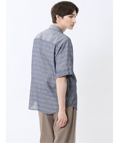 m.f.editorial(エムエフエディトリアル)の「シャツ メンズ 半袖 吸水速乾 軽量 シボ レギュラーカラー ややゆったり ルーズフィット 綿混 ナイアガラ(シャツ/ブラウス・メンズ・ネイビー/ホワイト・LARGE/X-LARGE/MEDIUM)」の15枚目の写真