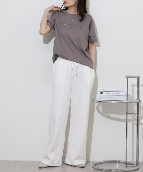 BRODIAEA（ブローディア）の「BRODIAEA ぷっくり立体ロゴ半袖Tシャツ（Tシャツ/カットソー・レディース・サックスブルー/オフホワイト/ネイビー/キャメル/グレイッシュベージュ・40）」の17枚目の写真