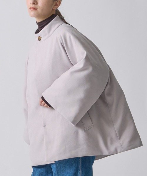 miffew(ミフュー)の「「miffew/ ミフュー」CAPE DOWN COAT(ダウンジャケット/コート・レディース・グレイッシュベージュ/ブラック/ブラウン・2/1)」の1枚目の写真
