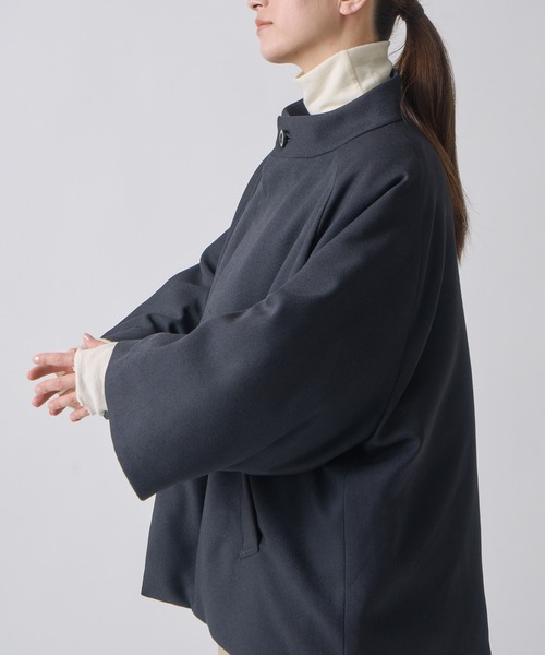 miffew(ミフュー)の「「miffew/ ミフュー」CAPE DOWN COAT(ダウンジャケット/コート・レディース・グレイッシュベージュ/ブラック/ブラウン・2/1)」の5枚目の写真