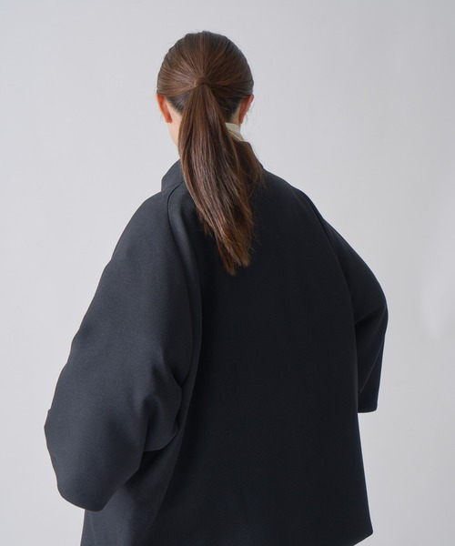 miffew(ミフュー)の「「miffew/ ミフュー」CAPE DOWN COAT(ダウンジャケット/コート・レディース・グレイッシュベージュ/ブラック/ブラウン・2/1)」の6枚目の写真