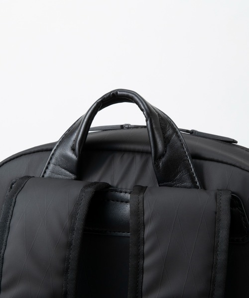 ZERO HALLIBURTON（ゼロハリバートン）の「レキシントン2 デイパック A4ファイル収納 13.3インチPC収納 81474（バックパック/リュック・メンズ・ブラック・FREE）」の11枚目の写真