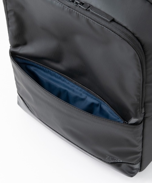 ZERO HALLIBURTON（ゼロハリバートン）の「レキシントン2 デイパック A4ファイル収納 13.3インチPC収納 81474（バックパック/リュック・メンズ・ブラック・FREE）」の14枚目の写真