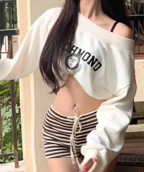 CANVAS+(キャンバスプラス)の「【CANVAS+】RICHMONDオフショルトップス(Tシャツ/カットソー・レディース・ブラック/ホワイト・M)」の2枚目の写真