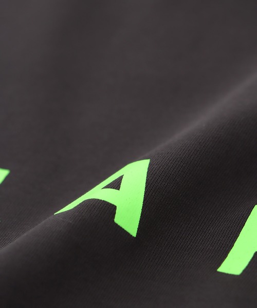 Jines(ジネス)の「BLAH.ロゴTシャツ(Tシャツ/カットソー・レディース・ホワイト/チャコールグレー/ブラック・38)」の14枚目の写真
