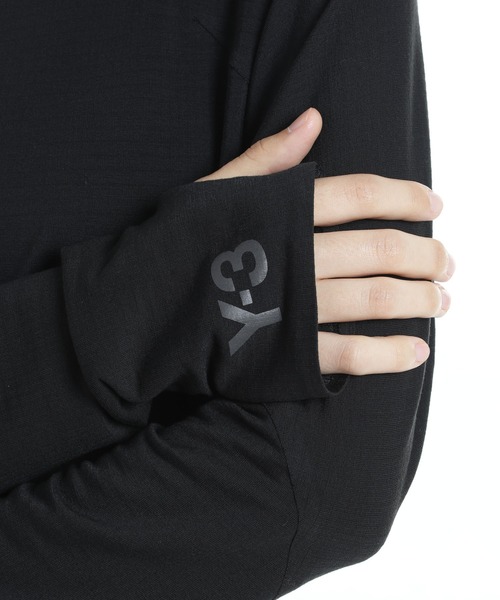 Y-3(ワイスリー)の「Y-3 RUNNING LONG SLEEVE TEE(Tシャツ/カットソー・レディース・ブラック・SMALL/X-SMALL/XX-SMALL/MEDIUM/LARGE)」の4枚目の写真