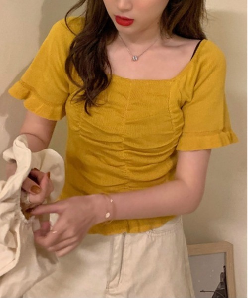＆soiree（アンドソワレ）の「【＆soiree】スクエアネック半袖ニットプルトップス（Tシャツ/カットソー・レディース・ベージュ・MEDIUM）」の4枚目の写真