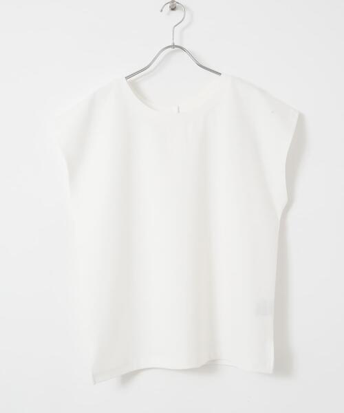 ITEMS URBANRESEARCH（アイテムズ アーバンリサーチ）の「バックボタンフレンチTシャツ（Tシャツ/カットソー・レディース・ライトベージュ/ブラウン/ブラック/ホワイト・FREE）」の18枚目の写真