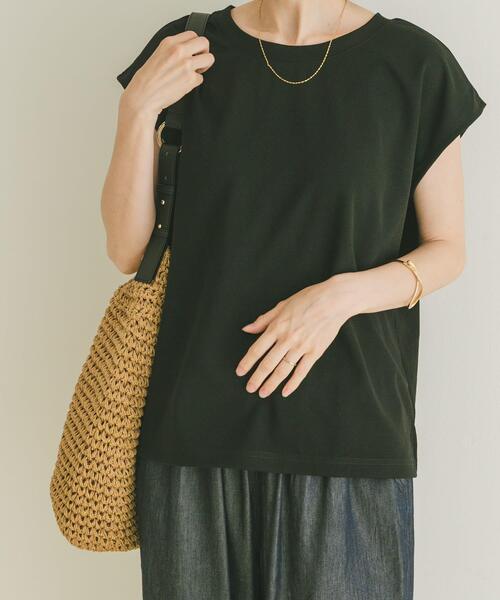 ITEMS URBANRESEARCH（アイテムズ アーバンリサーチ）の「バックボタンフレンチTシャツ（Tシャツ/カットソー・レディース・ライトベージュ/ブラウン/ブラック/ホワイト・FREE）」の20枚目の写真