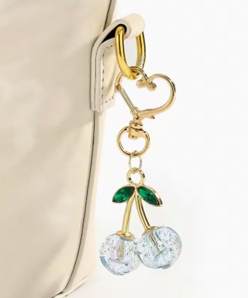 urge select】チェリー さくらんぼモチーフ キラキラ バッグチャーム