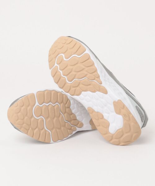 NEW BALANCE（ニューバランス）の「《New Balance》MARIS（スニーカー・メンズ・ブラック/ネイビー/シルバー系その他・28.0cm/27.0cm/26.5cm/26.0cm/25.5cm/27.5cm/25.0cm）」の5枚目の写真