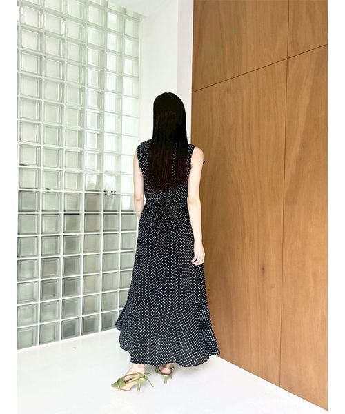 Lily Brown リリーブラウン ラッフルフリルフレアワンピース