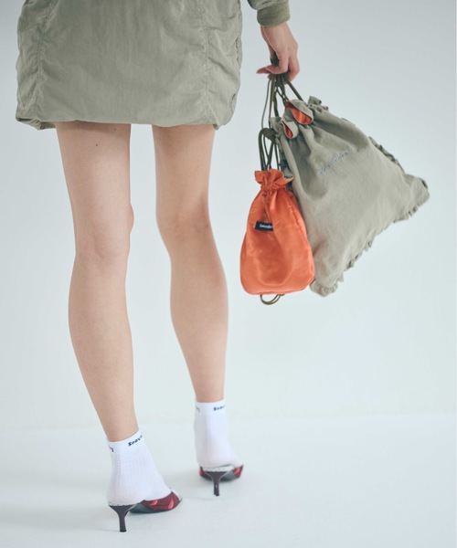 SEA（シー）の「MA-1 リバーシブル 2way バッグ M（ショルダーバッグ・レディース・カーキ・M）」の3枚目の写真