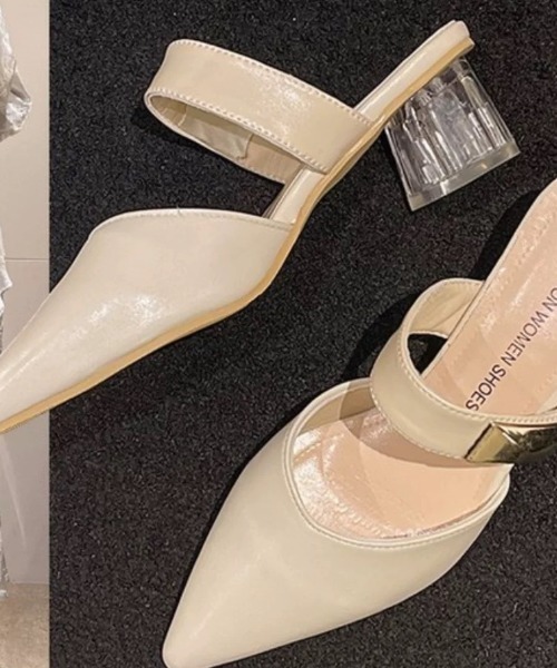 ampm（エーエムピーエム）の「クリアヒールポインテッドミュールパンプス（パンプス・レディース・ブラック/ホワイト・36/37/38/39/40/35）」の6枚目の写真