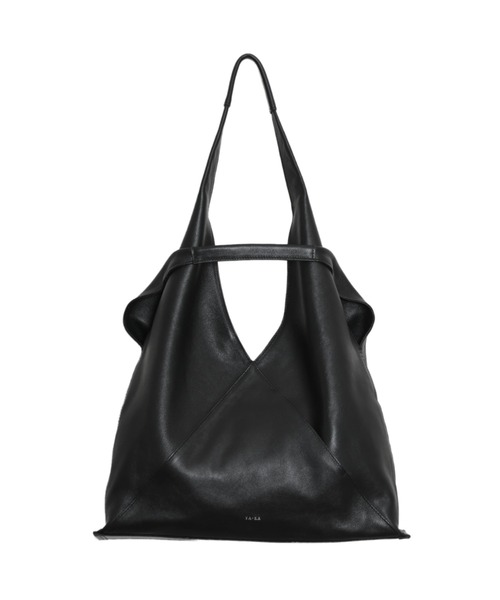 YArKA（ヤーカ）の「【YArKA/ヤーカ】real leather different length handles tote [trgl5] / 長短ハンドルトートバッグ（トートバッグ・レディース・ブラック・FREE）」の6枚目の写真
