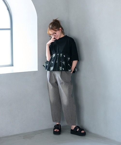 Chesty(チェスティー)の「バレルレッグデニムパンツ(デニムパンツ・レディース・グレー/インディゴブルー・0/1)」の9枚目の写真