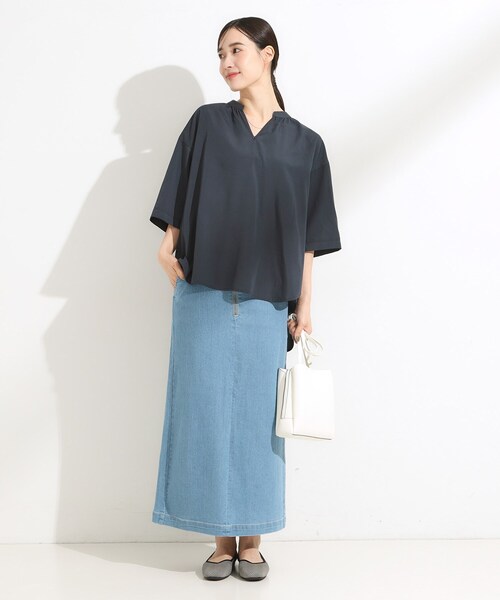 SHOO・LA・RUE（シューラルー）の「【S-LL/洗濯後しわになりにくい】バックギャザーがアクセント スッキパーブラウス（シャツ/ブラウス・レディース・カーキ/イエロー系その他/ナチュラル/ネイビー・01/02/03/04）」の19枚目の写真