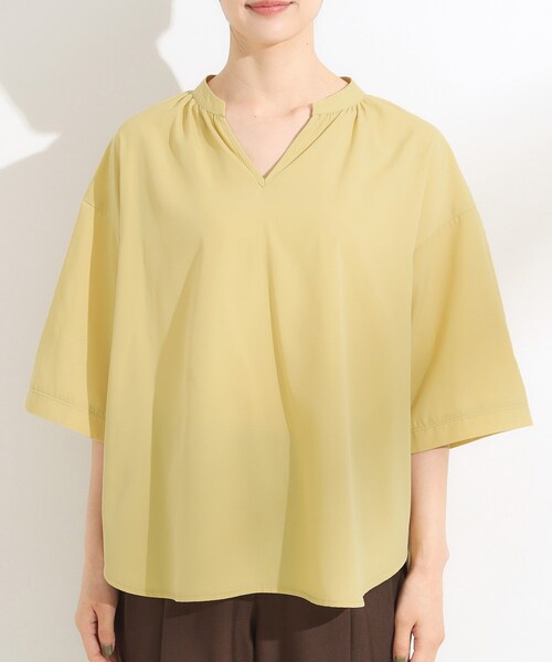 SHOO・LA・RUE（シューラルー）の「【S-LL/洗濯後しわになりにくい】バックギャザーがアクセント スッキパーブラウス（シャツ/ブラウス・レディース・カーキ/イエロー系その他/ナチュラル/ネイビー・01/02/03/04）」の21枚目の写真