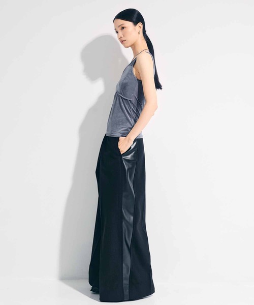 STUDIOUS（ステュディオス）の「【STUDIOUS/ステュディオス】VELOUR CUPIN HALTER　NECK CAMISOLE/ベロアカップインホルダーネックキャミソール（キャミソール・レディース・ブラック/グレー・1/2）」の11枚目の写真