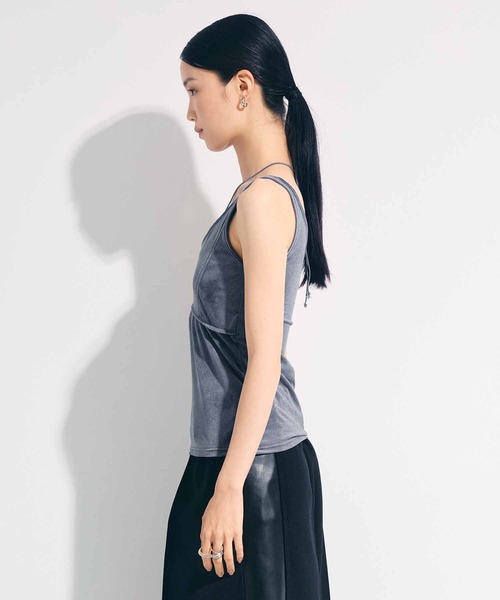 STUDIOUS（ステュディオス）の「【STUDIOUS/ステュディオス】VELOUR CUPIN HALTER　NECK CAMISOLE/ベロアカップインホルダーネックキャミソール（キャミソール・レディース・ブラック/グレー・1/2）」の20枚目の写真