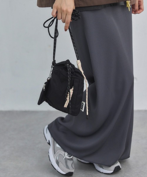 Doux archives（ドゥアルシーヴ）の「ナイロンハンディショルダー（ショルダーバッグ・レディース・グレー/ブラック・FREE）」の17枚目の写真
