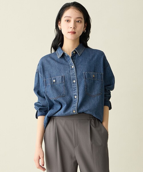 ANY(エニィ)の「オーバーデニムシャツ(シャツ/ブラウス・レディース・ダルブルー系/グレー系・X-LARGE)」の2枚目の写真