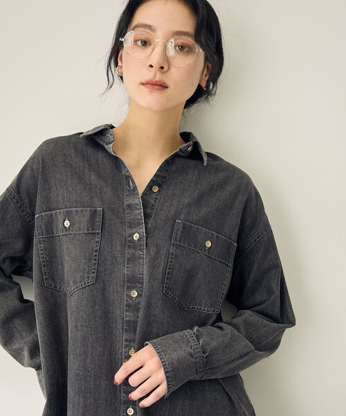 ANY(エニィ)の「オーバーデニムシャツ(シャツ/ブラウス・レディース・ダルブルー系/グレー系・X-LARGE)」の11枚目の写真