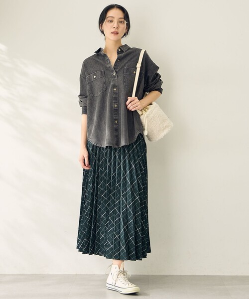 ANY(エニィ)の「オーバーデニムシャツ(シャツ/ブラウス・レディース・ダルブルー系/グレー系・X-LARGE)」の13枚目の写真