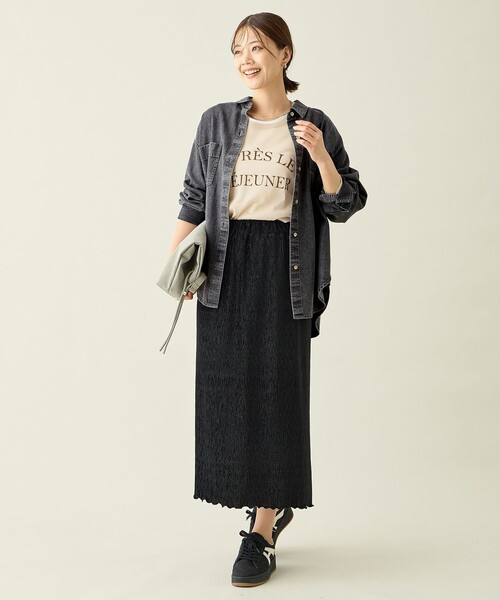 ANY(エニィ)の「オーバーデニムシャツ(シャツ/ブラウス・レディース・ダルブルー系/グレー系・X-LARGE)」の17枚目の写真