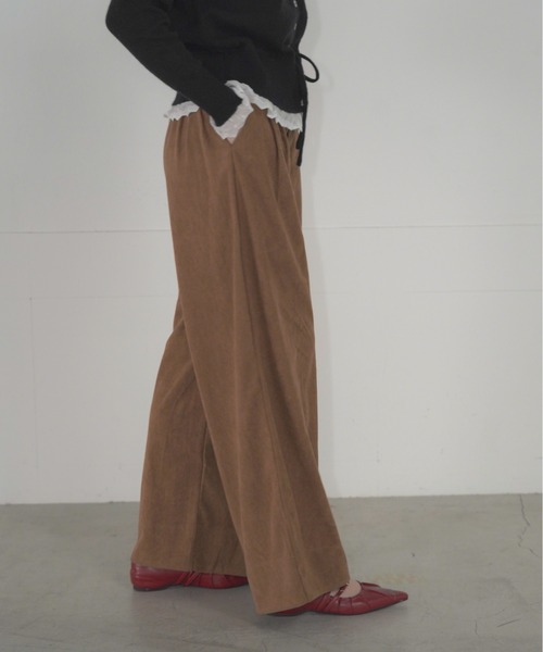 Mirette（ミレット）の「タックワイドコーデュロイパンツ / Tuck Wide Corduroy Pants（その他パンツ・レディース・ライトブラウン/バーガンディー/ダークブラウン・SMALL/MEDIUM/LARGE）」の10枚目の写真