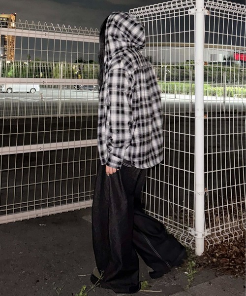 sedacle(セダクル)の「ラインストーンチェックシャツパーカー(シャツ/ブラウス・レディース・ブラック/ベージュ/ブルー/ボルドー・SMALL/MEDIUM/LARGE)」の11枚目の写真
