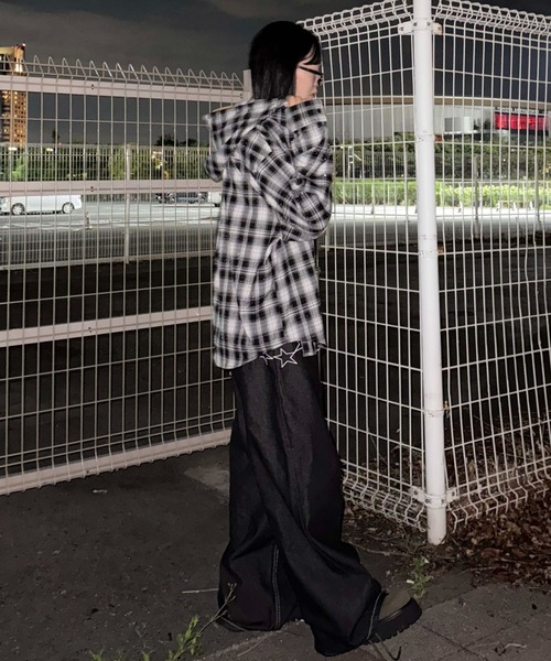 sedacle(セダクル)の「ラインストーンチェックシャツパーカー(シャツ/ブラウス・レディース・ブラック/ベージュ/ブルー/ボルドー・SMALL/MEDIUM/LARGE)」の13枚目の写真