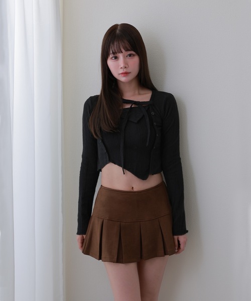 M DOLLY(エムドリー)の「asymmetric perla kint tops / アシンメトリーペルラニットトップス(ニット/セーター・レディース・ブラック/ベージュ・FREE)」の5枚目の写真