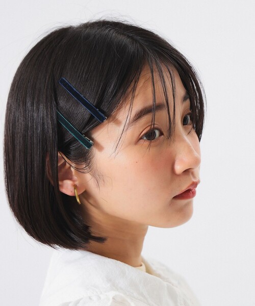 BEAMS BOY（ビームスボーイ）の「【1/15再値下げ】ベロア ヘア クリップ 2セット（バレッタ/ヘアクリップ・レディース・オリーブ/ピンク/ブルー/ベージュ・ONE SIZE）」の2枚目の写真
