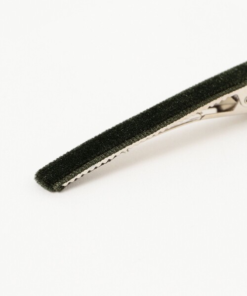 BEAMS BOY（ビームスボーイ）の「【1/15再値下げ】ベロア ヘア クリップ 2セット（バレッタ/ヘアクリップ・レディース・オリーブ/ピンク/ブルー/ベージュ・ONE SIZE）」の6枚目の写真