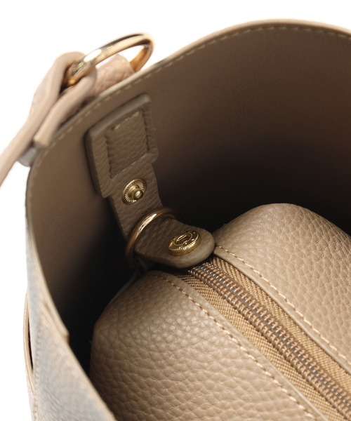 Elura（エルーラ）の「リュクス4WAYバッグ/579683（ショルダーバッグ・レディース・ブラック/ベージュ・FREE）」の16枚目の写真