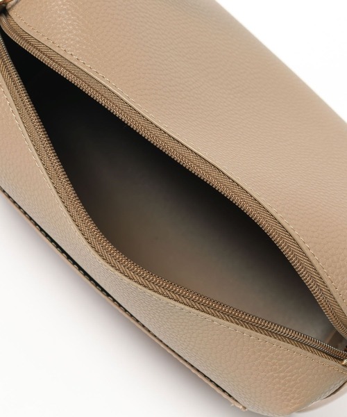 Elura（エルーラ）の「リュクス4WAYバッグ/579683（ショルダーバッグ・レディース・ブラック/ベージュ・FREE）」の18枚目の写真